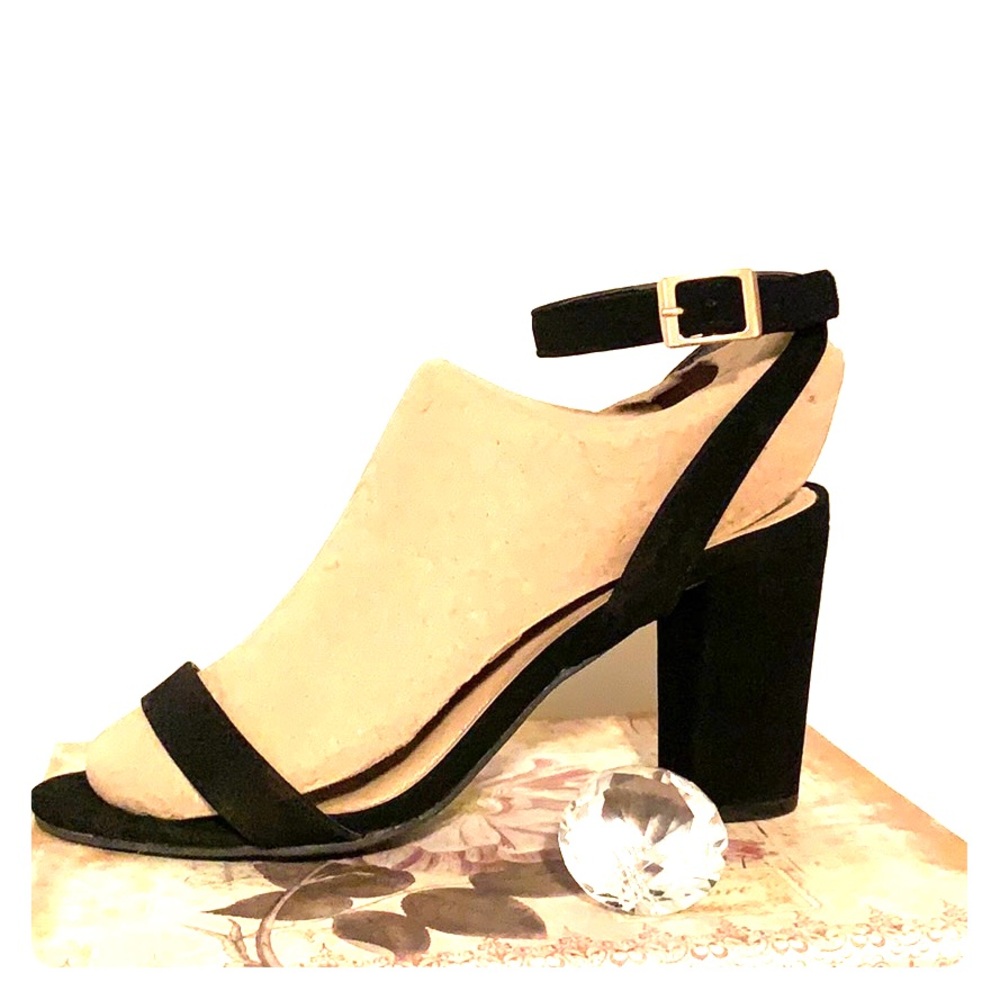Black chuck heels